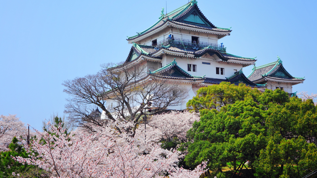 Japan Essentials: The Ultimate 13-Day Responsible Japan Adventure