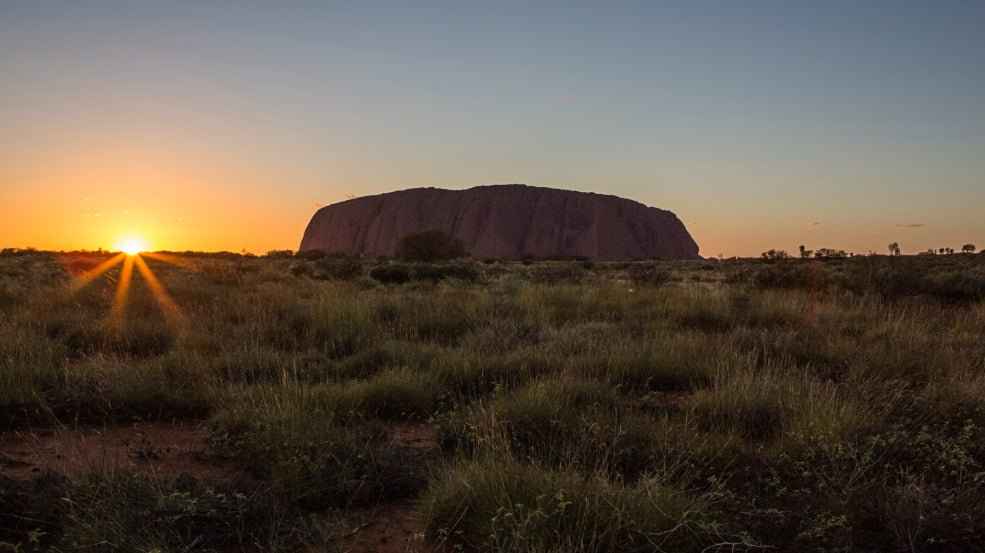 Uluru & Red Centre - Zero Trace Tours