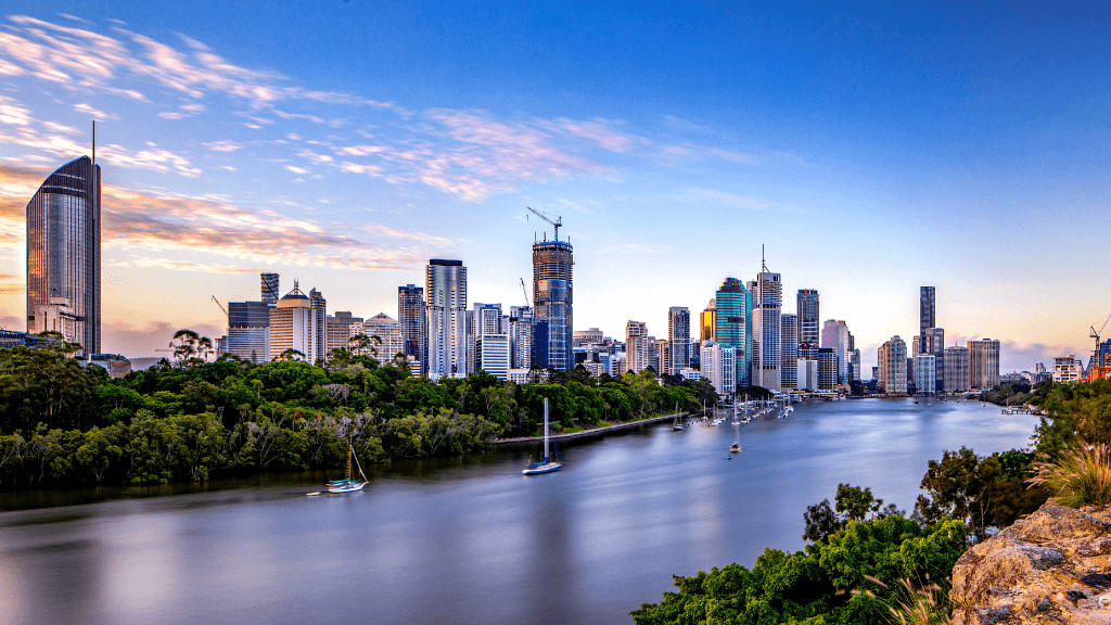 Brisbane & Gold Coast - Zero Trace Tours
