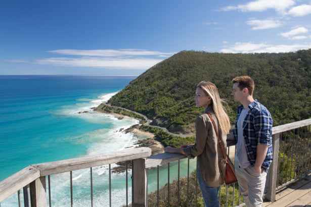 Melbourne Great Ocean Road & 12 Apostles Discovery Day Tour