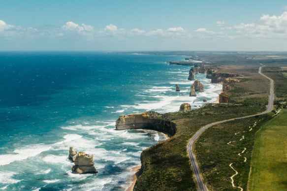 Melbourne Great Ocean Road & 12 Apostles Discovery Day Tour