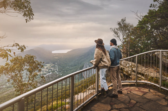 Grampians National Park Day Tour from Melbourne: Wildlife, Waterfalls & Aboriginal Culture Discovery - Zero Trace Tours