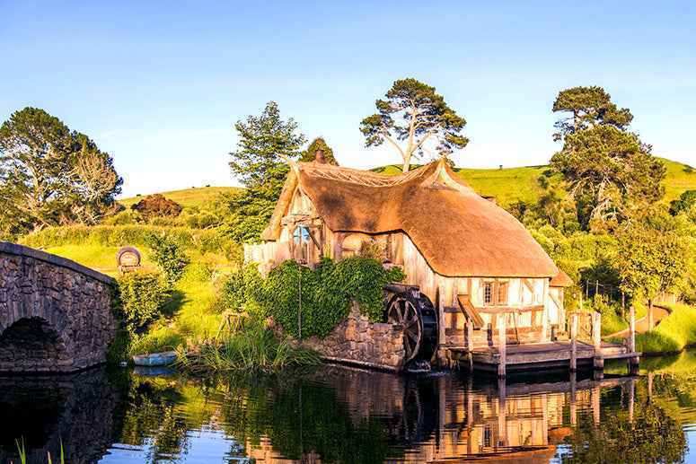 Hobbiton Glowworms Geothermal 2-Day Adventure: Auckland Escape