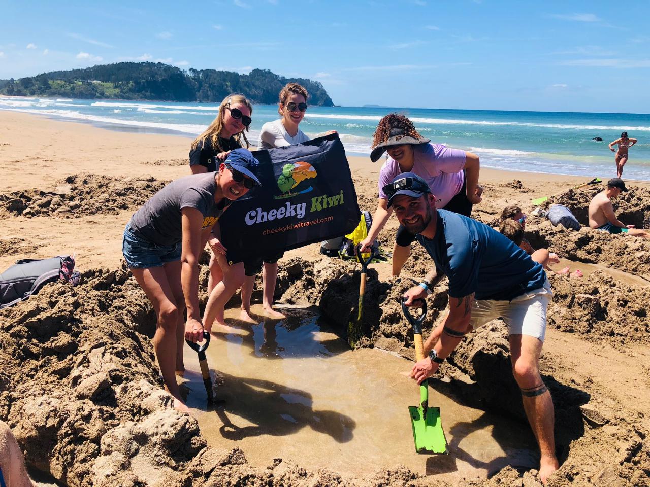 Cathedral Cove Hot Water Beach Coromandel Day Tour from Auckland