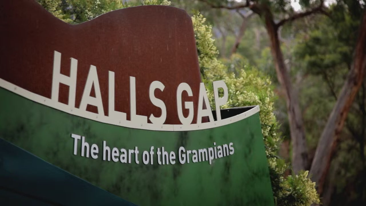 Grampians National Park Day Tour from Melbourne: Waterfalls & Lookouts