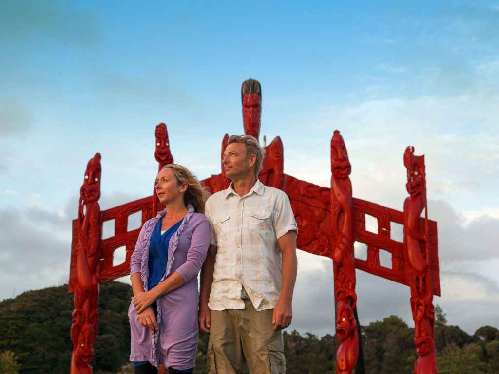 Bay of Islands 2-Day Tour & Cruise: Waitangi & Hole in the Rock