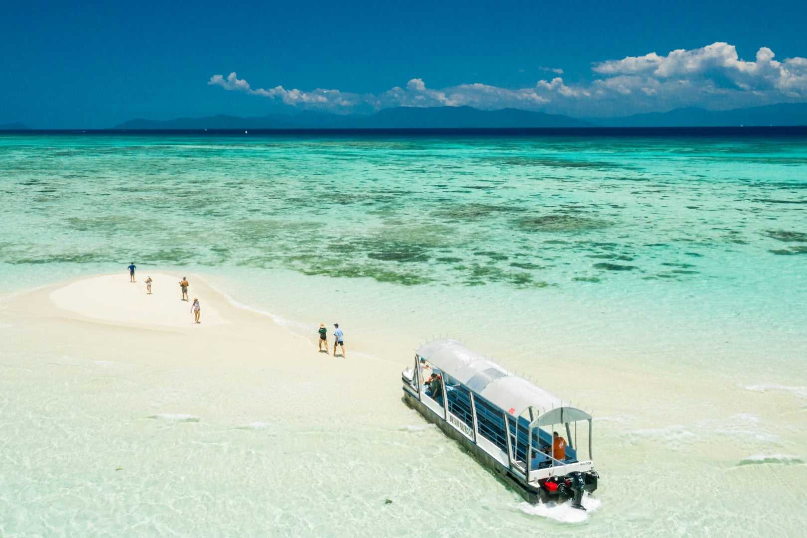 Whitsundays Reef & Rainforest: 7 - 9 Day Brisbane to Cairns Escape - Zero Trace Tours
